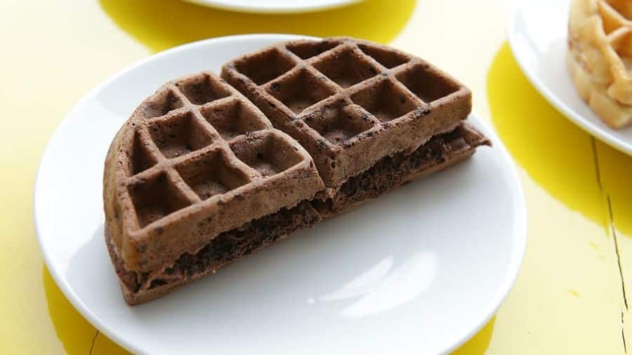 delicioso waffle de chocolate